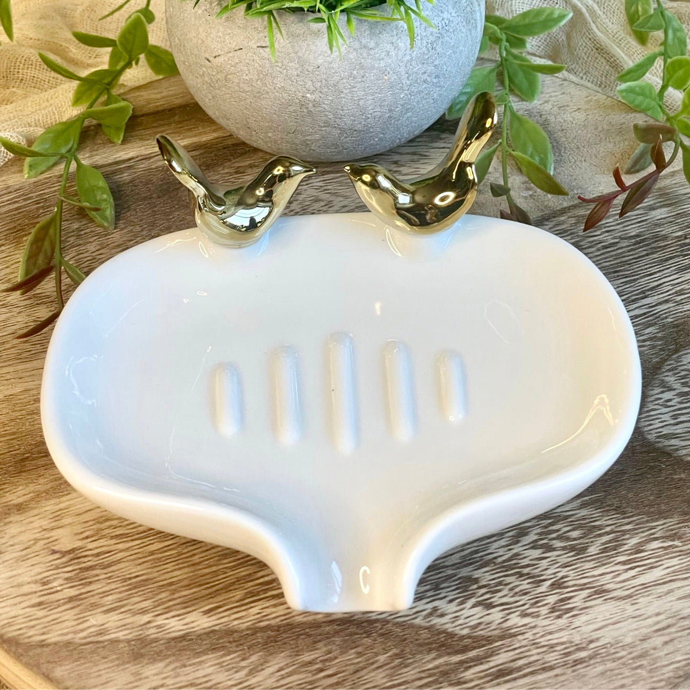 White Ceramic with Gold Birds Self-Draining Soap Dish - Nina's Pure Joy